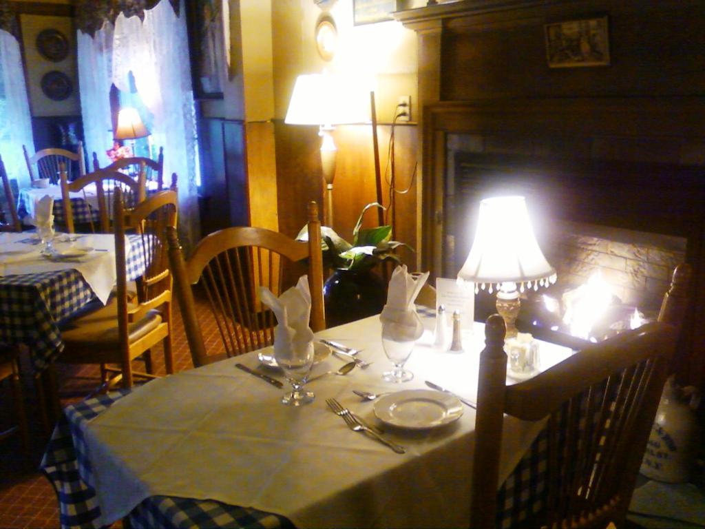 The Bavarian Manor Bed & Breakfast 2*